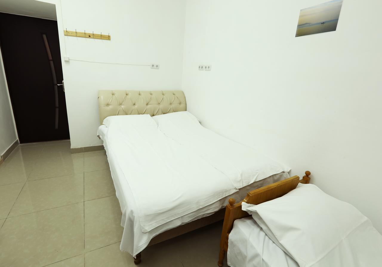 Byron Hostel Yerevan Ngoại thất bức ảnh