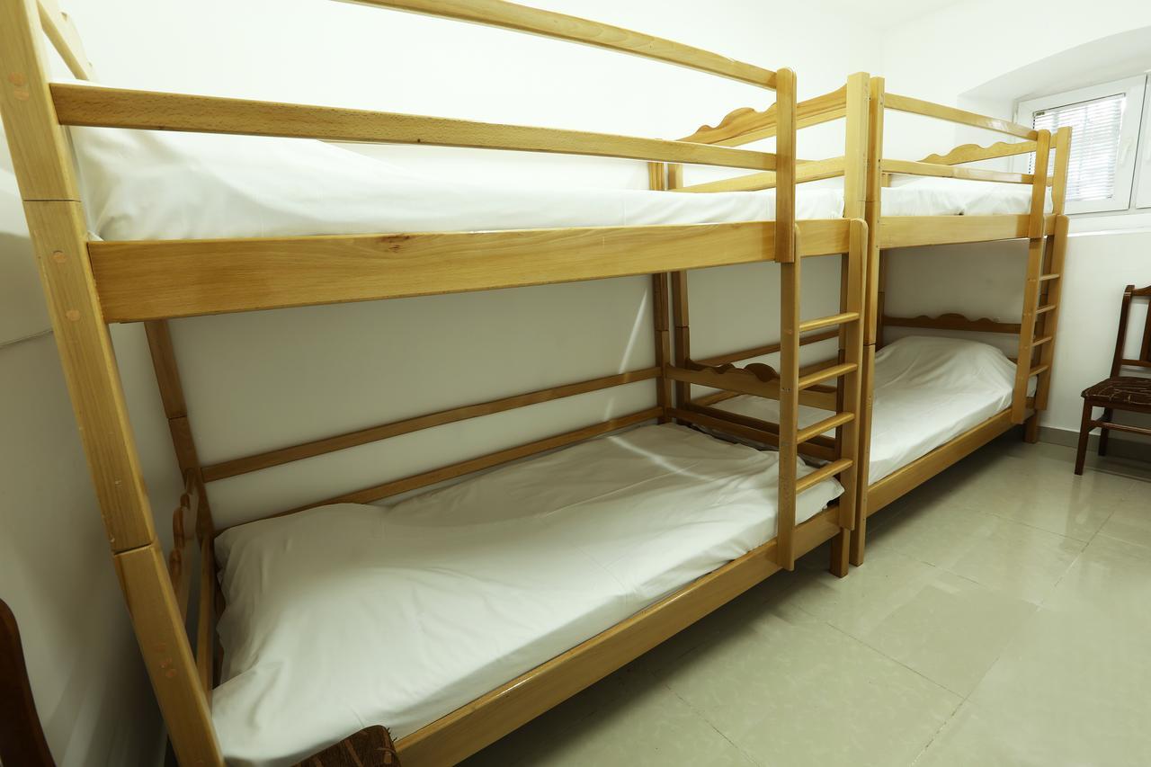 Byron Hostel Yerevan Ngoại thất bức ảnh