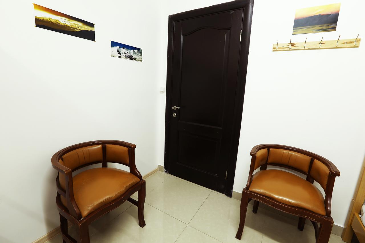 Byron Hostel Yerevan Ngoại thất bức ảnh